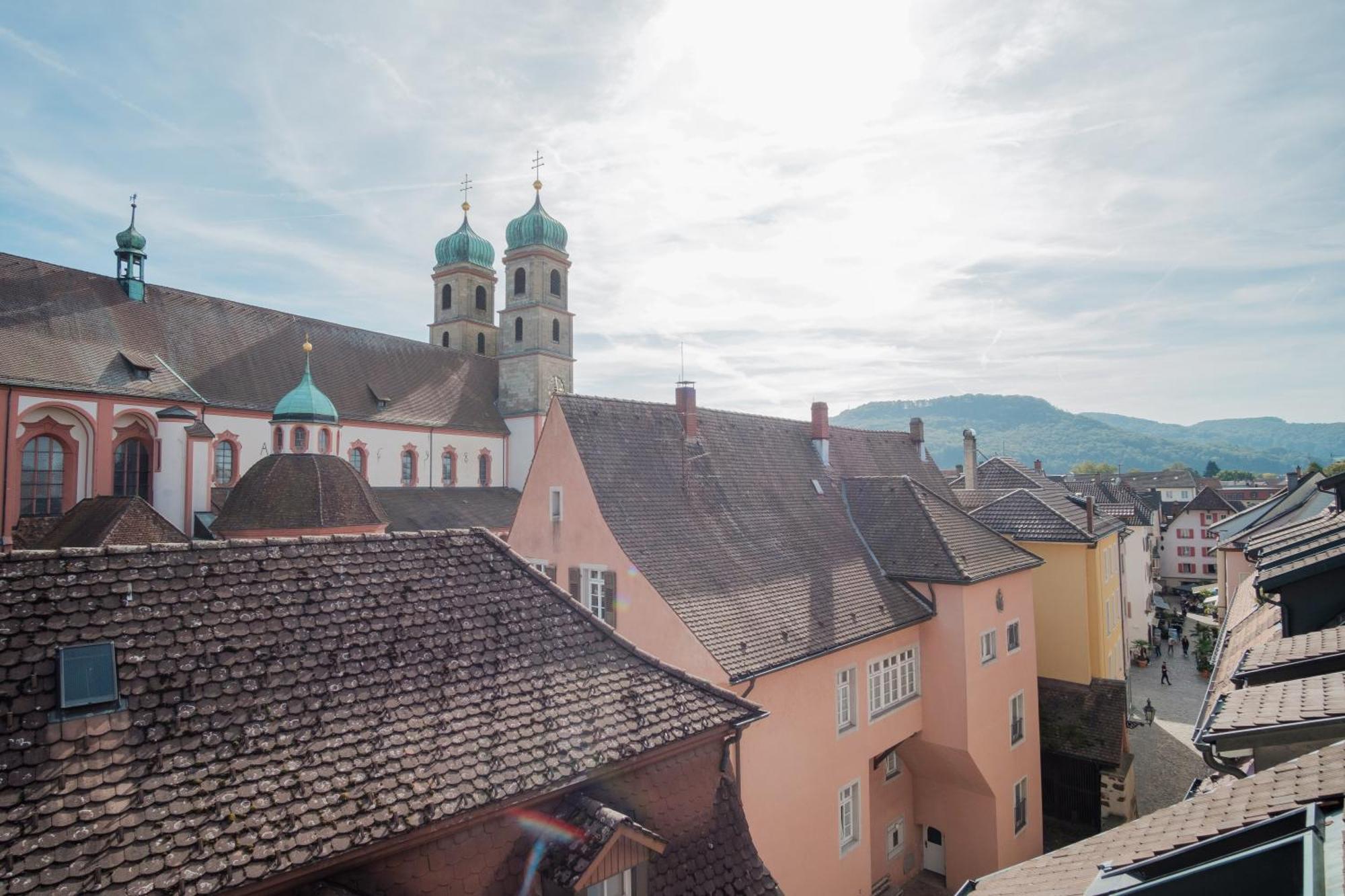 Neu Deluxe Suite Muensterblick, Maisonette, Kingsize Bett, Kueche, Netflix, Aussicht, E-Kamin Bad Säckingen Esterno foto