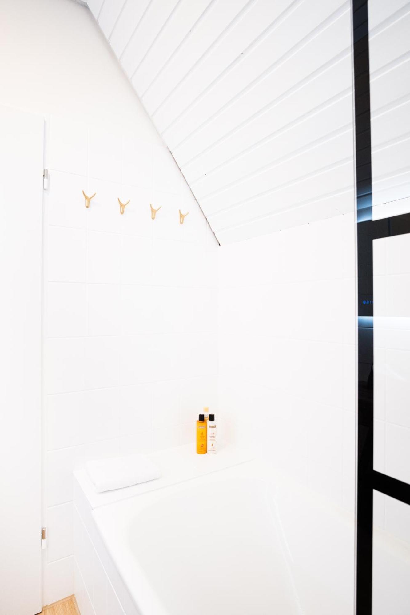 Neu Deluxe Suite Muensterblick, Maisonette, Kingsize Bett, Kueche, Netflix, Aussicht, E-Kamin Bad Säckingen Esterno foto